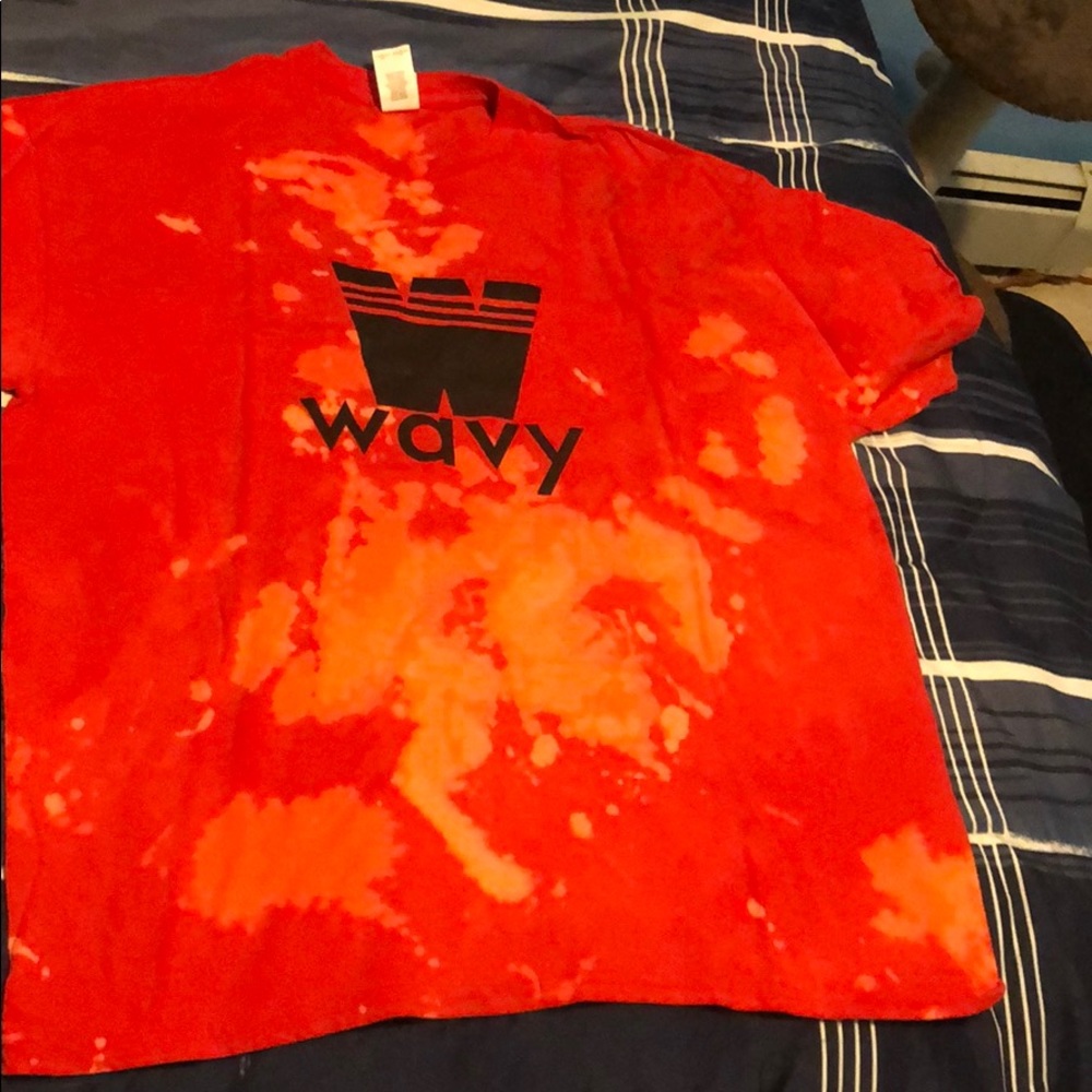 Wavy t shirt